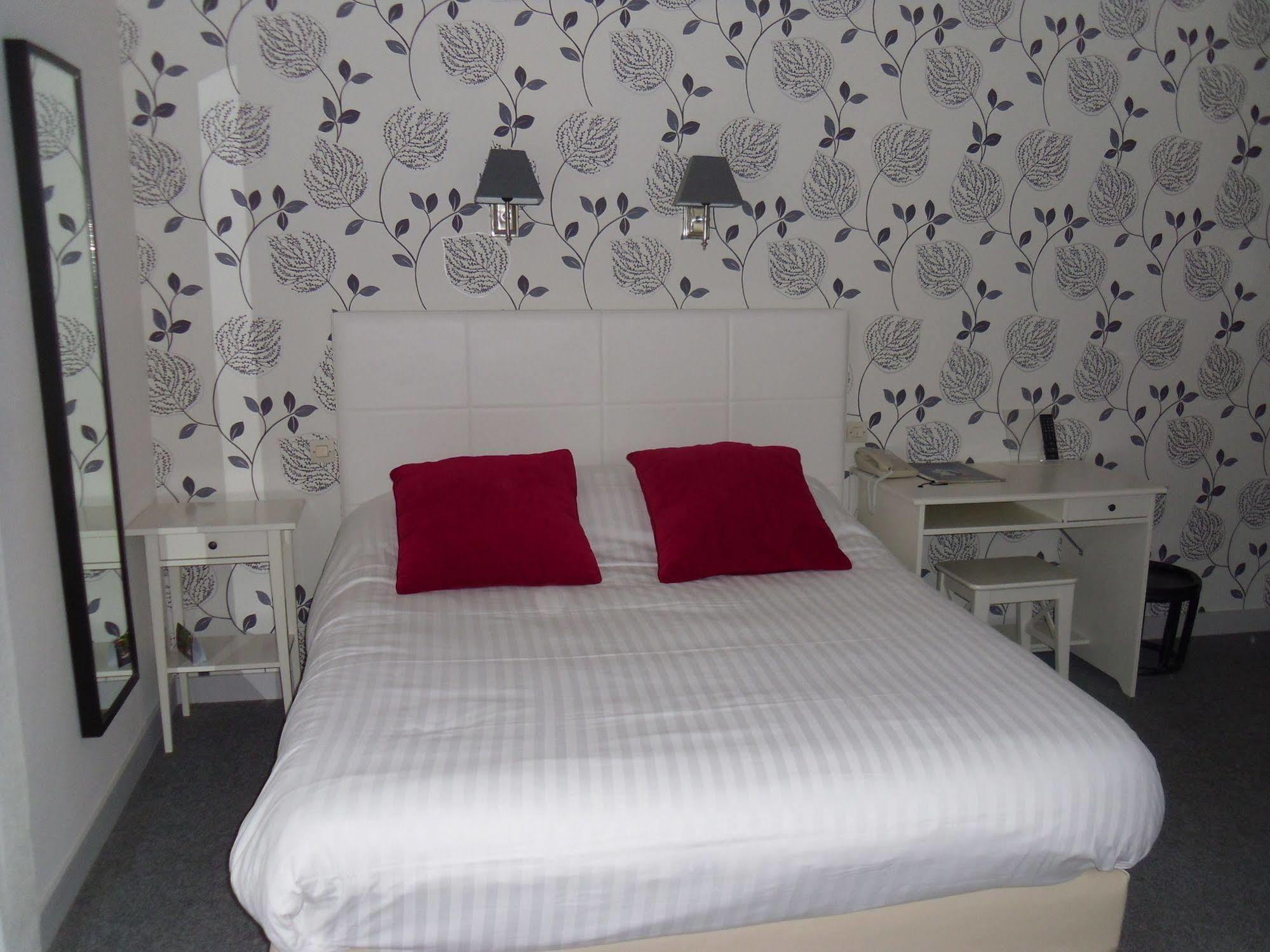 Hotel Calme Des Pins & Spa Les Sables-dʼOlonne Kültér fotó