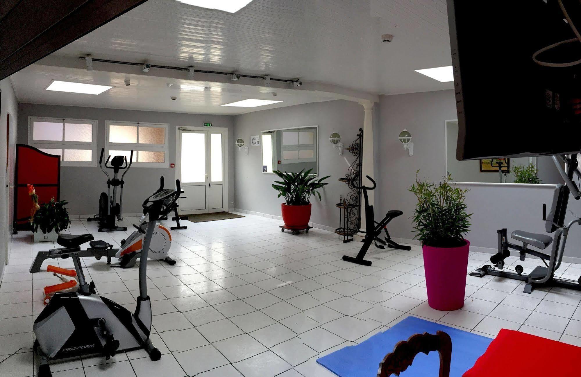 Hotel Calme Des Pins & Spa Les Sables-dʼOlonne Kültér fotó